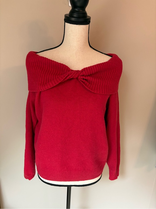 Hollister Sweaters - Hollister Red Off-the-Shoulder Twist-Knot Sweater | Women's Sz M